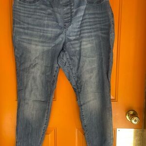 Judy Blue Classic Denim Jeggings